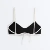Bikini-Oberteil mit Kontrastbesatz Bikini-Oberteil mit Kontrastbesatz