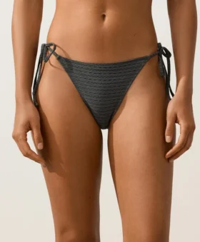 Bikini-Slip mit mittlerer Bedeckung und Bindebändern aus Jacquard mit Washed-Effekt