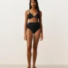 Bikinis mit hoher Taille und Paspelierung Bikinis mit hoher Taille und Paspelierung