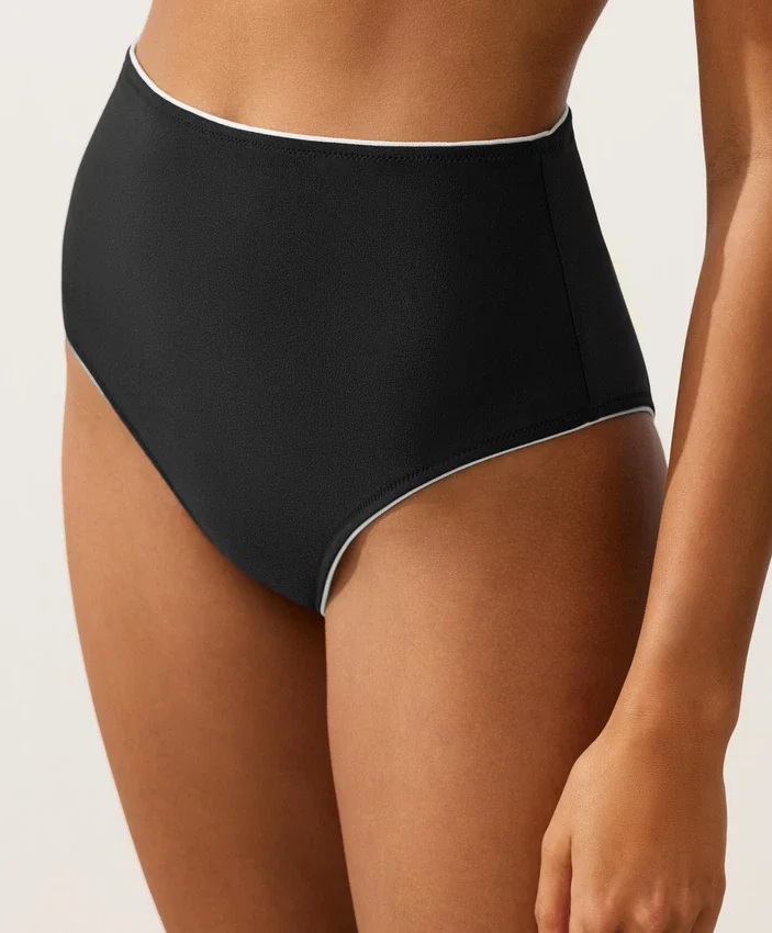 Bikinis mit hoher Taille und Paspelierung Bikinis mit hoher Taille und Paspelierung