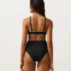 Bikinis mit hoher Taille und Paspelierung Bikinis mit hoher Taille und Paspelierung