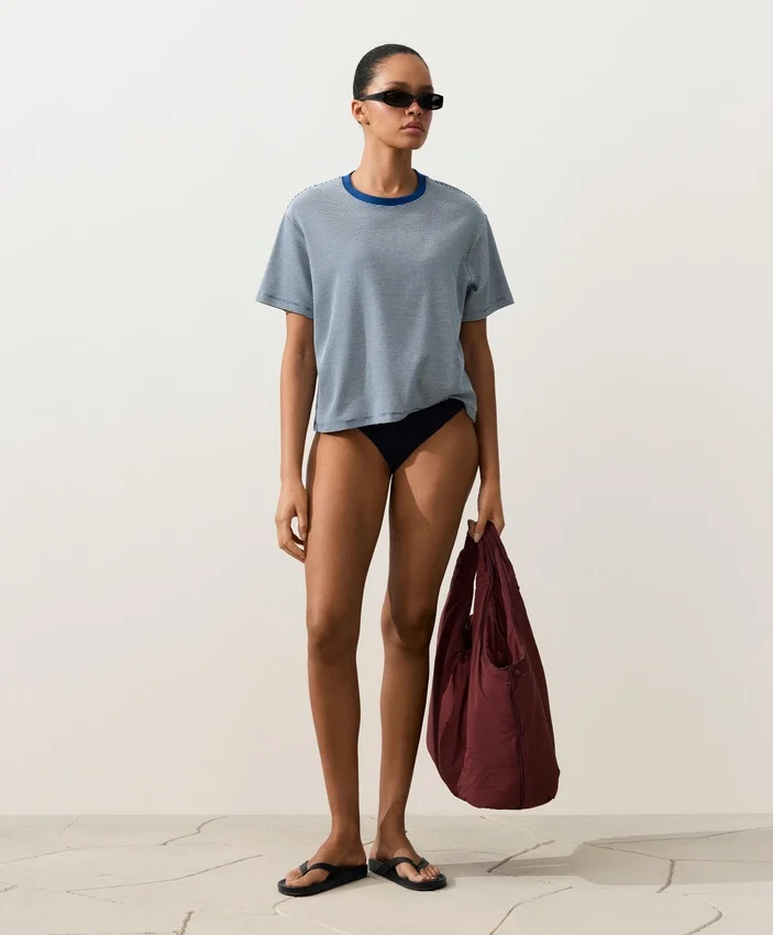 Bikinis mit mittlerer Bedeckung und U-Ausschnitt aus Piqué Bikinis mit mittlerer Bedeckung und U-Ausschnitt aus Piqué