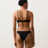 Bikinis mit mittlerer Bedeckung und U-Ausschnitt aus Piqué Bikinis mit mittlerer Bedeckung und U-Ausschnitt aus Piqué