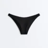 Bikinis mit mittlerer Bedeckung und U-Ausschnitt aus Piqué Bikinis mit mittlerer Bedeckung und U-Ausschnitt aus Piqué