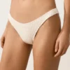 Bikinis-Slip mit mittlerer Bedeckung, U-Ausschnitt und Häkelstoff mit Bubble-Struktur Bikinis-Slip mit mittlerer Bedeckung, U-Ausschnitt und Häkelstoff mit Bubble-Struktur