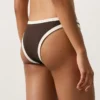 Bikinis-Slip mit U-Ausschnitt, mittlerer Bedeckung und Kontrastbesatz Bikinis-Slip mit U-Ausschnitt, mittlerer Bedeckung und Kontrastbesatz