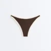 Bikinis-Slip mit U-Ausschnitt, mittlerer Bedeckung und Kontrastbesatz Bikinis-Slip mit U-Ausschnitt, mittlerer Bedeckung und Kontrastbesatz