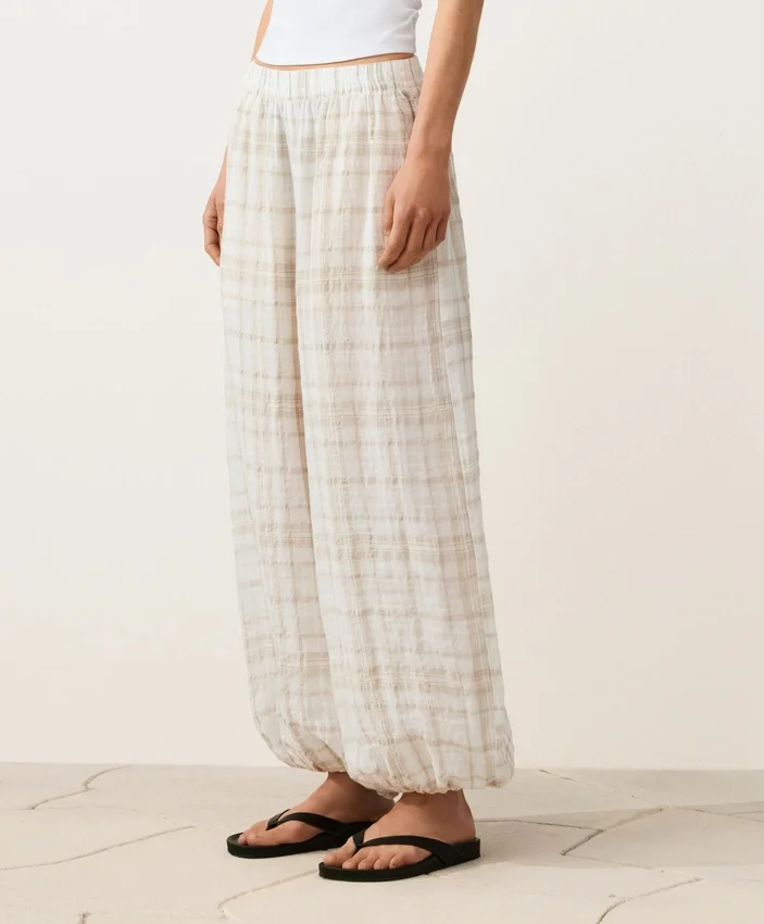 Bloomer-Hose aus Leinen- und Lyocell-Mischgewebe Bloomer-Hose aus Leinen- und Lyocell-Mischgewebe