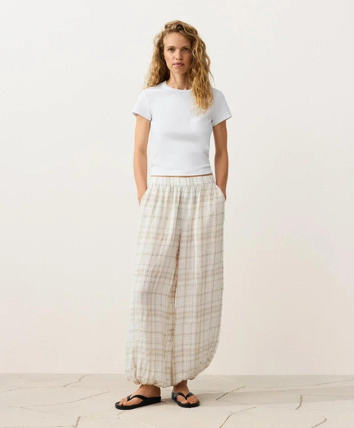 Bloomer-Hose aus Leinen- und Lyocell-Mischgewebe Bloomer-Hose aus Leinen- und Lyocell-Mischgewebe