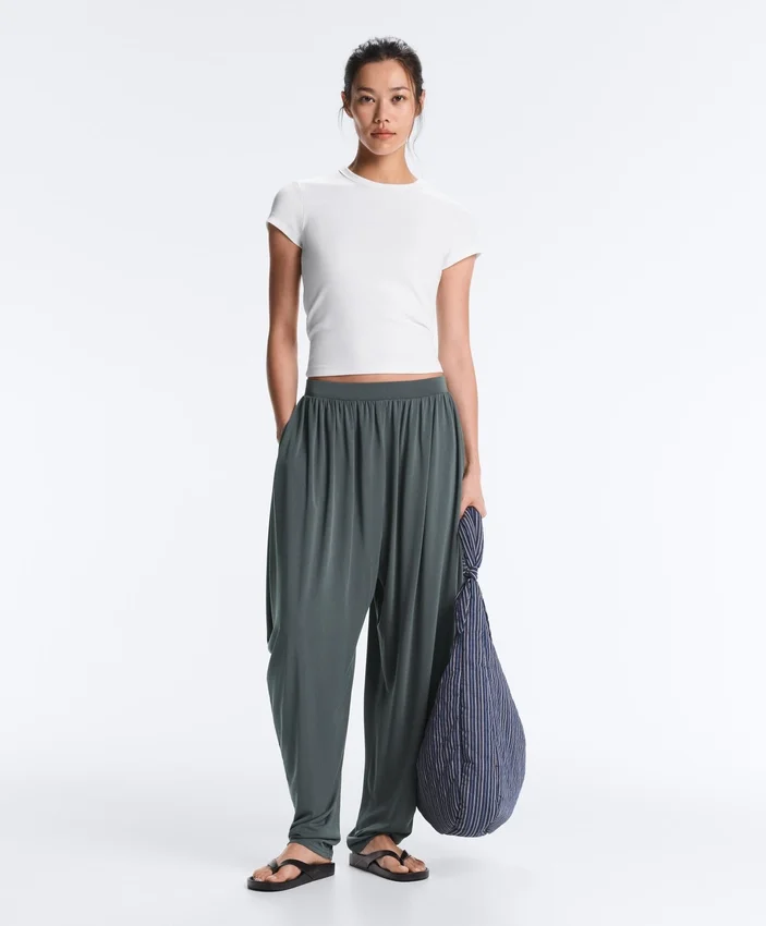 Bloomer-Hose aus Modal-Mischgewebe Bloomer-Hose aus Modal-Mischgewebe