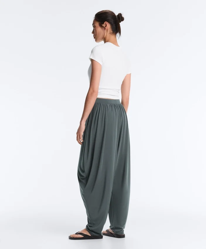 Bloomer-Hose aus Modal-Mischgewebe Bloomer-Hose aus Modal-Mischgewebe