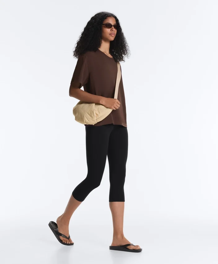 Boxy-T-Shirt aus Baumwollmischung mit kurzen Ärmeln Boxy-T-Shirt aus Baumwollmischung mit kurzen Ärmeln
