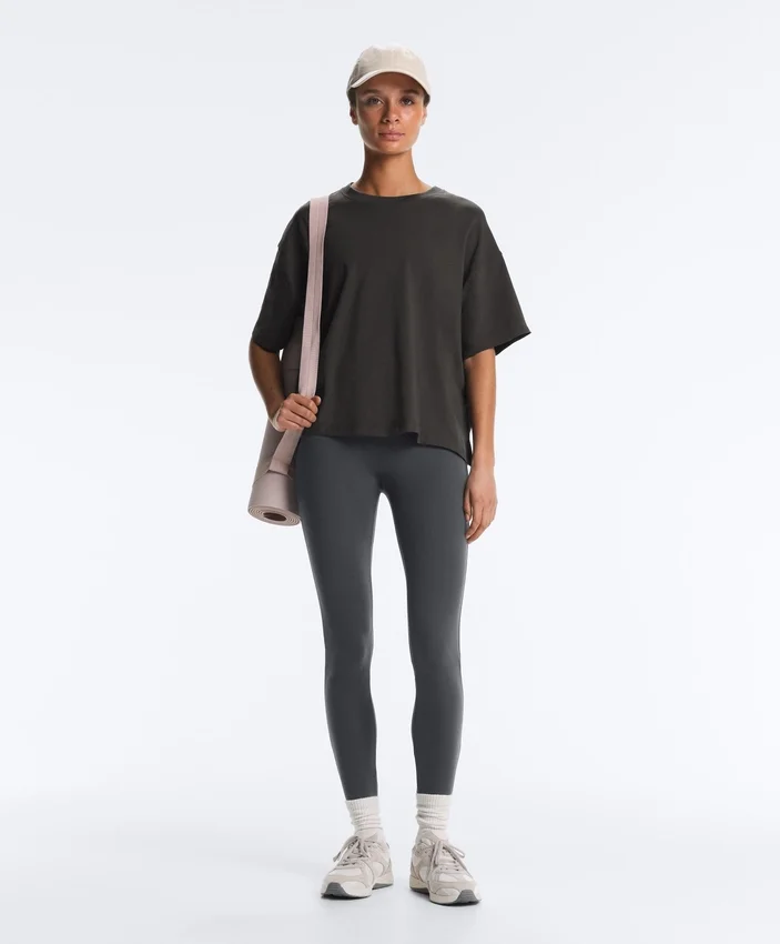 Boxy-T-Shirt aus Baumwollmischung mit kurzen Ärmeln Boxy-T-Shirt aus Baumwollmischung mit kurzen Ärmeln
