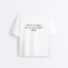 Boxy-T-Shirt aus Baumwollmischung mit kurzen Ärmeln und Slogan Boxy-T-Shirt aus Baumwollmischung mit kurzen Ärmeln und Slogan