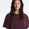 Boxy-T-Shirt aus Baumwollmischung mit kurzen Ärmeln und Streifenmuster Boxy-T-Shirt aus Baumwollmischung mit kurzen Ärmeln und Streifenmuster