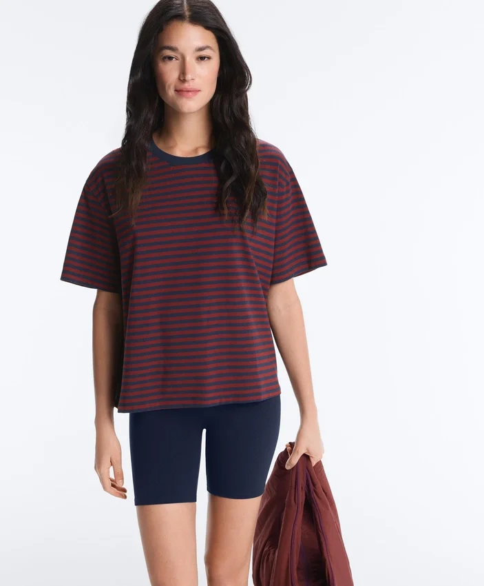 Boxy-T-Shirt aus Baumwollmischung mit kurzen Ärmeln und Streifenmuster Boxy-T-Shirt aus Baumwollmischung mit kurzen Ärmeln und Streifenmuster