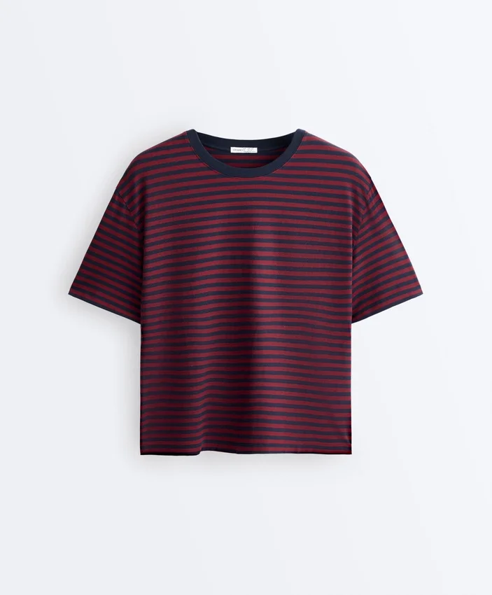 Boxy-T-Shirt aus Baumwollmischung mit kurzen Ärmeln und Streifenmuster Boxy-T-Shirt aus Baumwollmischung mit kurzen Ärmeln und Streifenmuster