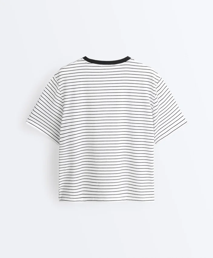 Boxy-T-Shirt aus Baumwollmischung mit kurzen Ärmeln und Streifenmuster Boxy-T-Shirt aus Baumwollmischung mit kurzen Ärmeln und Streifenmuster