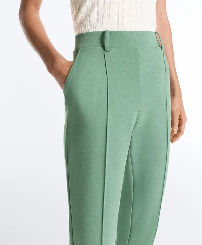 Capri-Hose aus Piqué mit Gürtelschlaufen aus Baumwolle Capri-Hose aus Piqué mit Gürtelschlaufen aus Baumwolle