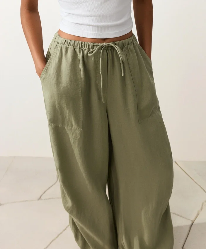 Cargo-Bloomer-Hose aus 100 % Leinen Cargo-Bloomer-Hose aus 100 % Leinen