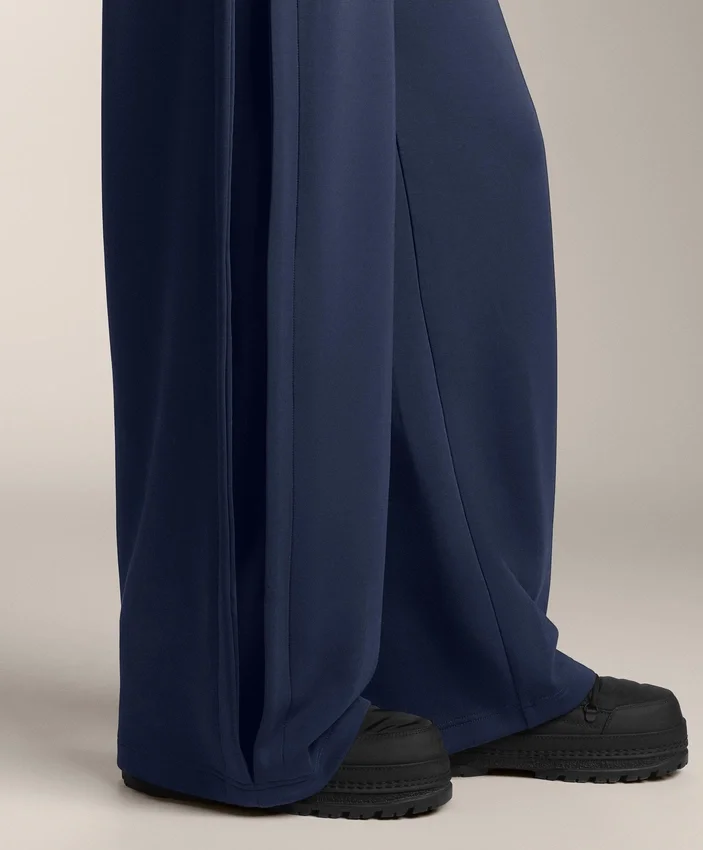 Cocoon-Hose mit Seitenfalte und gebürstetem Modal Cocoon-Hose mit Seitenfalte und gebürstetem Modal