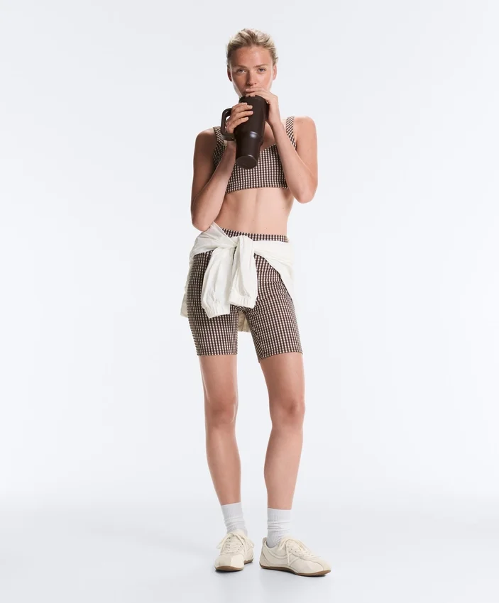 Sport-BH mit mittlerer Stützkraft im Gingham-Design Sport-BH mit mittlerer Stützkraft im Gingham-Design