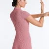 Comfortlux Gestreifter kurzer Jumpsuit mit Shorts Comfortlux Gestreifter kurzer Jumpsuit mit Shorts