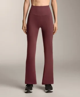 Comfortlux-Hose mit hohem Bund und ausgestelltem Bein