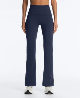 Comfortlux-Hose mit hohem Bund und ausgestelltem Bein