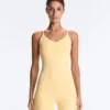 Comfortlux Kurzer Jumpsuit mit Knotendetail