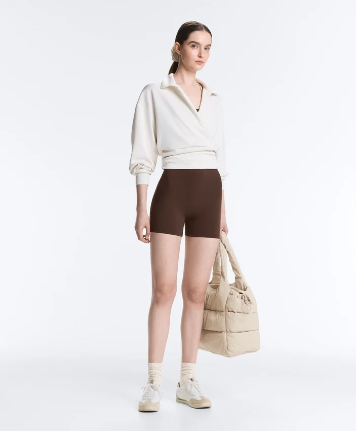 Comfortlux Kurzer Jumpsuit mit Kontrast Comfortlux Kurzer Jumpsuit mit Kontrast