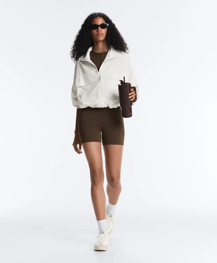 Comfortlux Kurzer Jumpsuit mit Reißverschluss Comfortlux Kurzer Jumpsuit mit Reißverschluss