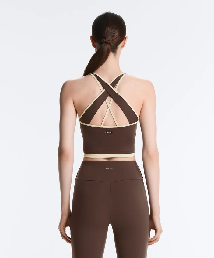 Comfortlux Top mit kontrastierendem, gekreuztem Rücken Comfortlux Top mit kontrastierendem, gekreuztem Rücken