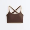 Comfortlux Top mit kontrastierendem, gekreuztem Rücken Comfortlux Top mit kontrastierendem, gekreuztem Rücken