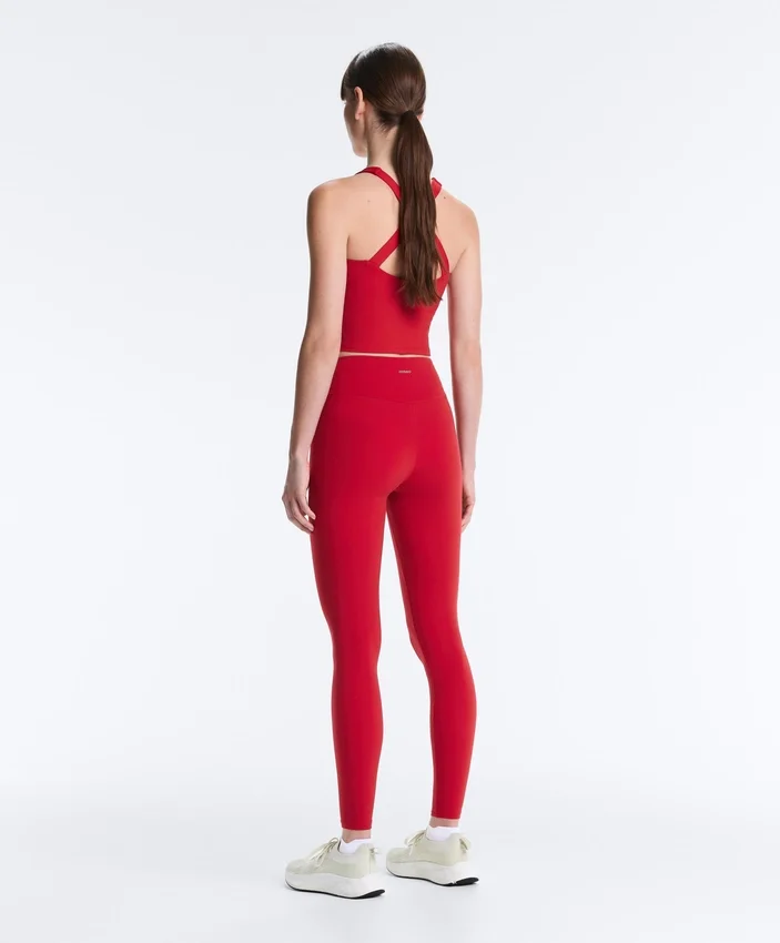 Comfortlux Tops mit gekreuzten Trägern am Rücken Comfortlux Tops mit gekreuzten Trägern am Rücken