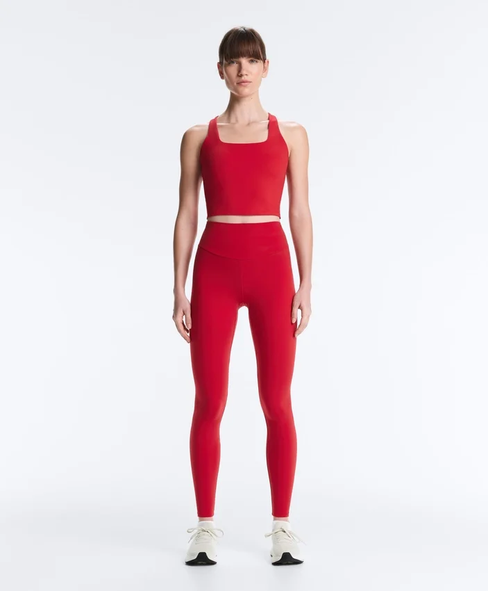Comfortlux Tops mit gekreuzten Trägern am Rücken Comfortlux Tops mit gekreuzten Trägern am Rücken