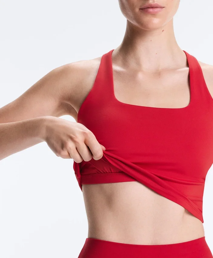 Comfortlux Tops mit gekreuzten Trägern am Rücken Comfortlux Tops mit gekreuzten Trägern am Rücken