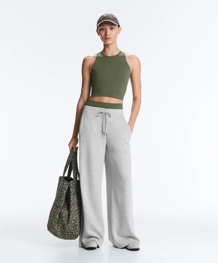 Comfortlux Tops mit offenem Rücken und Neckholder Comfortlux Tops mit offenem Rücken und Neckholder
