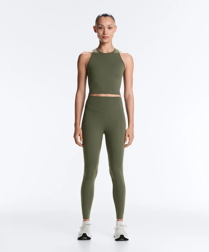 Comfortlux Tops mit offenem Rücken und Neckholder Comfortlux Tops mit offenem Rücken und Neckholder