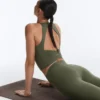 Comfortlux Tops mit offenem Rücken und Neckholder Comfortlux Tops mit offenem Rücken und Neckholder