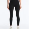 Compressive Leggings in Knöchellänge mit hoher Taille und Tasche Compressive Leggings in Knöchellänge mit hoher Taille und Tasche