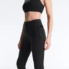Compressive Leggings in Knöchellänge mit hoher Taille und Tasche Compressive Leggings in Knöchellänge mit hoher Taille und Tasche