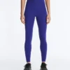 Compressive Leggings mit hoher Taille, reflektierenden Details und knöchellanger Passform Compressive Leggings mit hoher Taille, reflektierenden Details und knöchellanger Passform