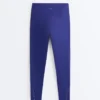Compressive Leggings mit hoher Taille, reflektierenden Details und knöchellanger Passform Compressive Leggings mit hoher Taille, reflektierenden Details und knöchellanger Passform