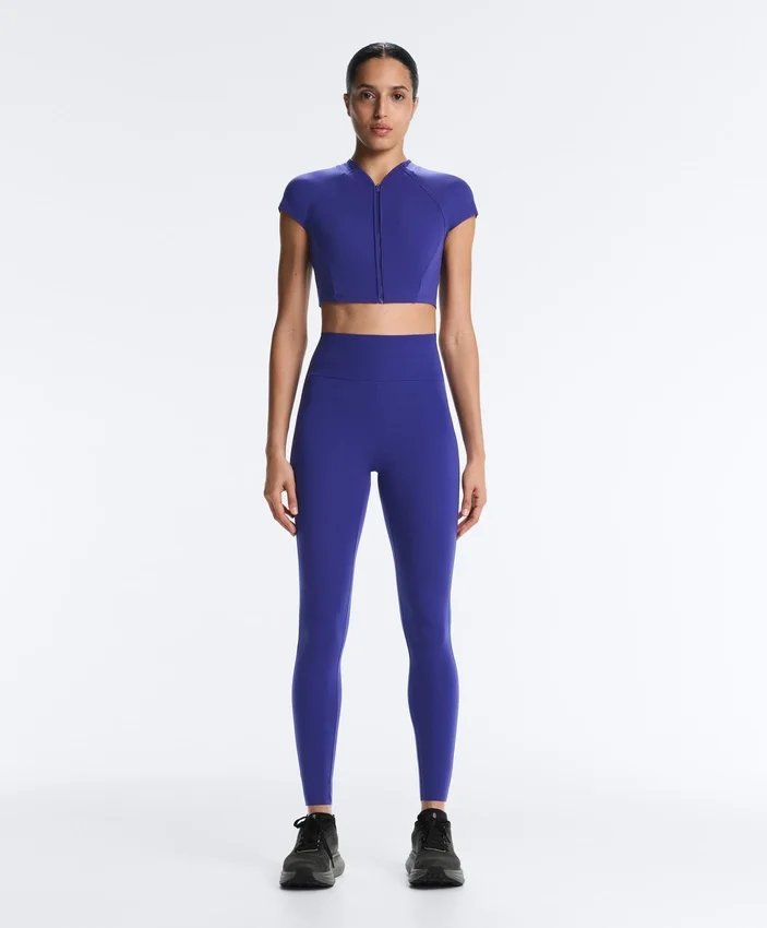 Compressive Leggings mit hoher Taille, reflektierenden Details und knöchellanger Passform Compressive Leggings mit hoher Taille, reflektierenden Details und knöchellanger Passform
