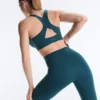 Compressive-Sport-BH mit mittlerem Halt und Cups Compressive-Sport-BH mit mittlerem Halt und Cups