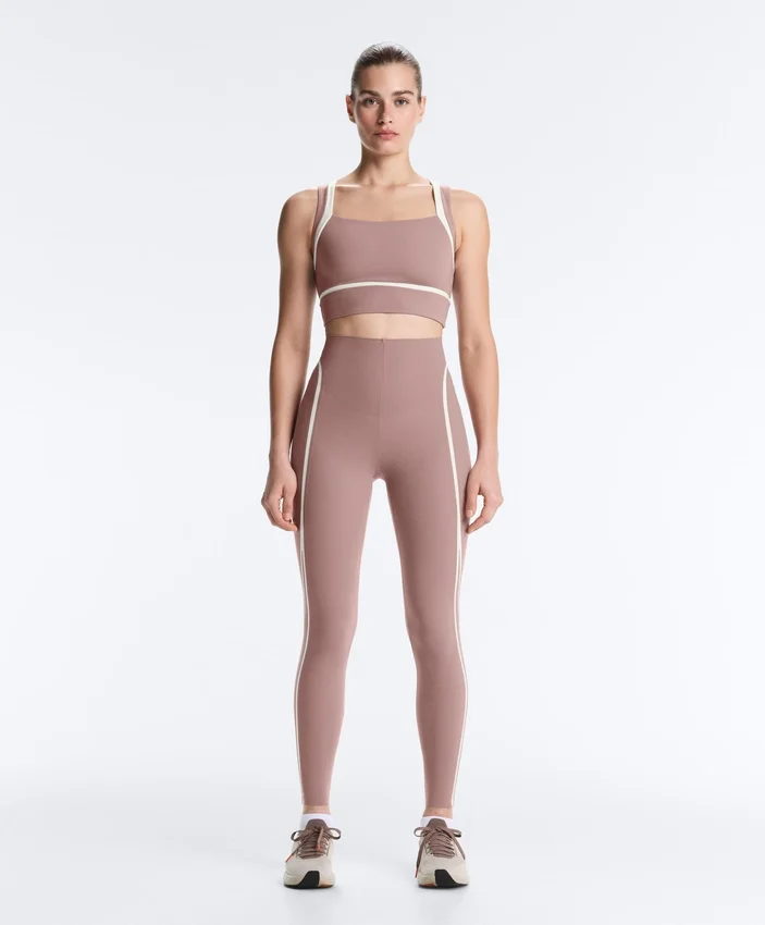 Compressive-Tops mit Kontrast Compressive-Tops mit Kontrast