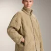 Diamantgesteppte Jacke aus Lammfell Diamantgesteppte Jacke aus Lammfell