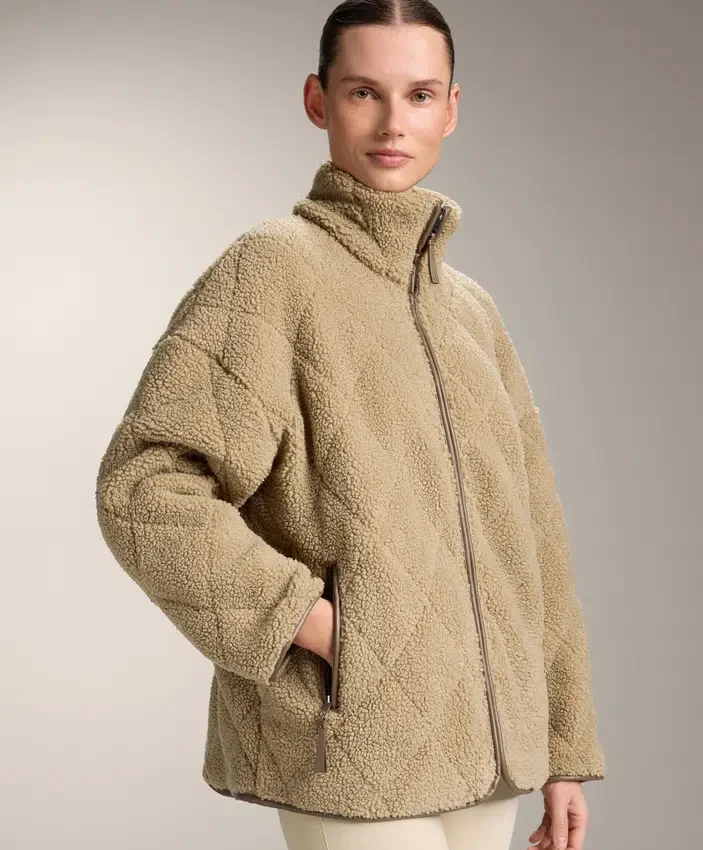 Diamantgesteppte Jacke aus Lammfell Diamantgesteppte Jacke aus Lammfell