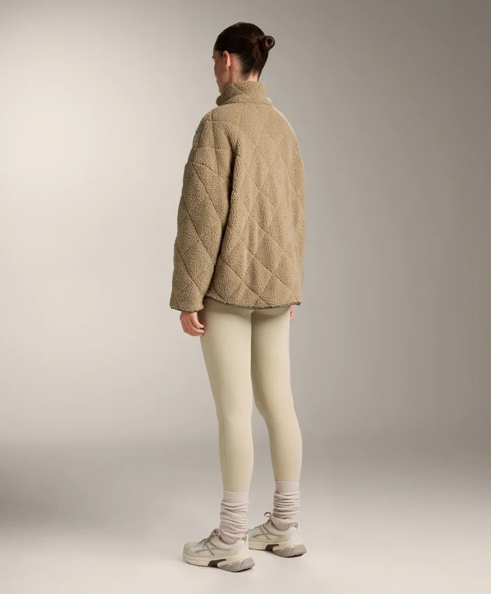 Diamantgesteppte Jacke aus Lammfell Diamantgesteppte Jacke aus Lammfell
